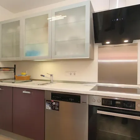 Midgard Apartment